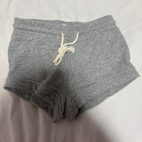 Urban Outfitters Shorts - Picture 1 of 1